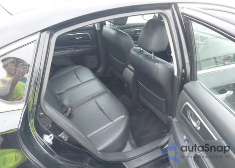 2018 Nissan Altima 2.5 Sr z USA, uszkodzony, nr VIN 1N4AL3AP5JC282635